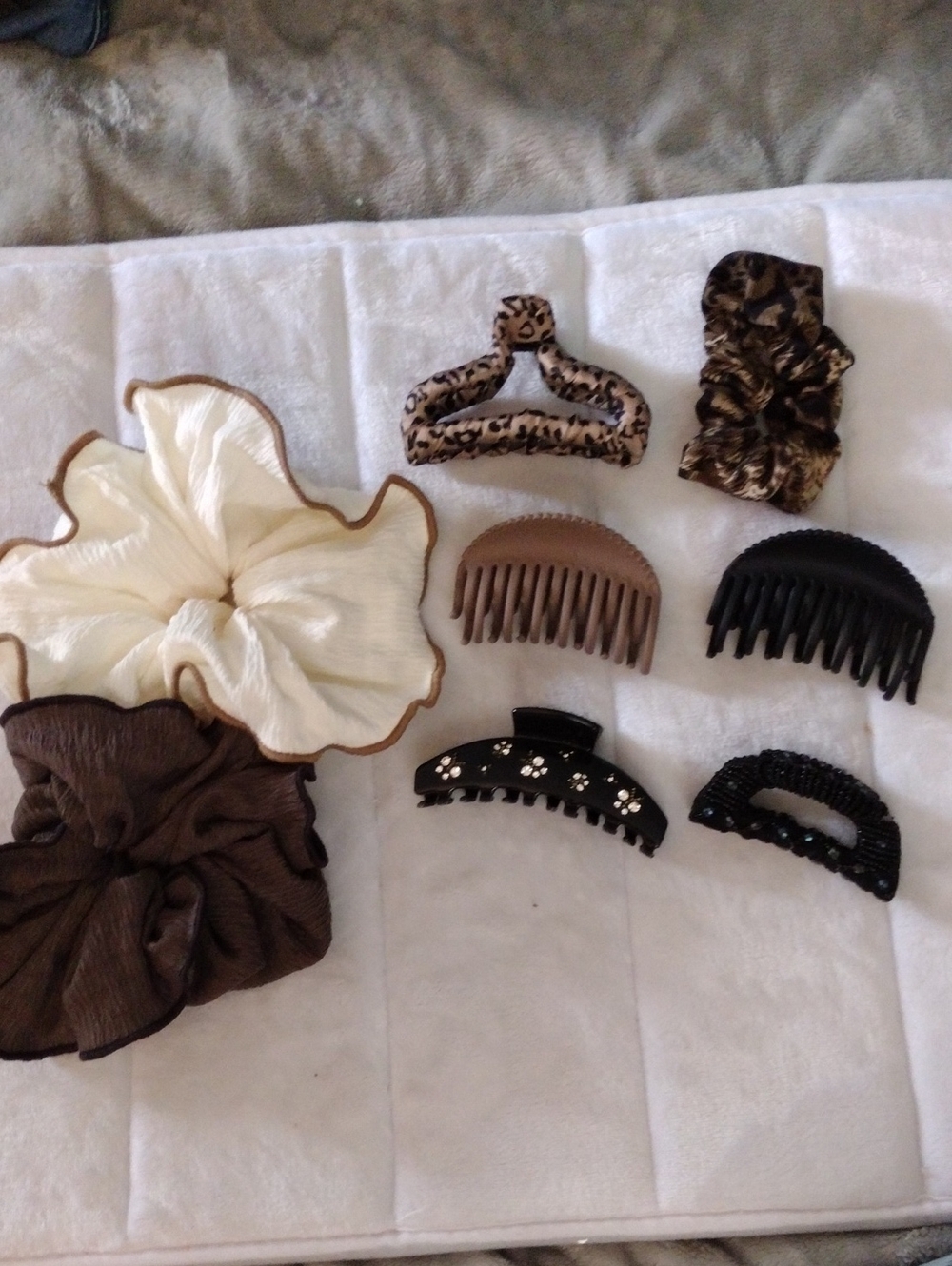 Hair Accessory Set with Cream & Brown Scrunchies and Clips